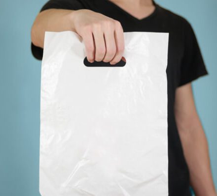 4 Types Of Plastic Bags To Carry Your Corporate Gifts