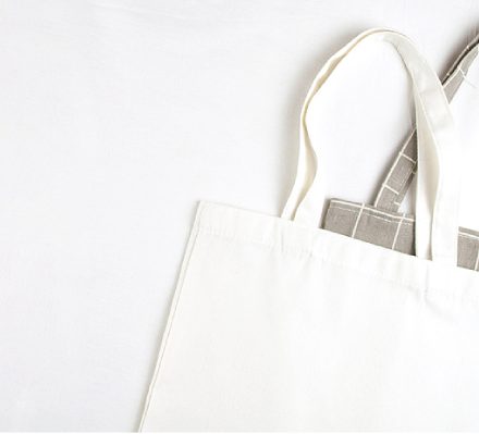 Canvas Bags Vs Non-Woven Bags: Which Is Better?